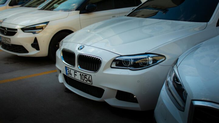 كراء السيارات في اكادير سعر يبدا من 200 درهم