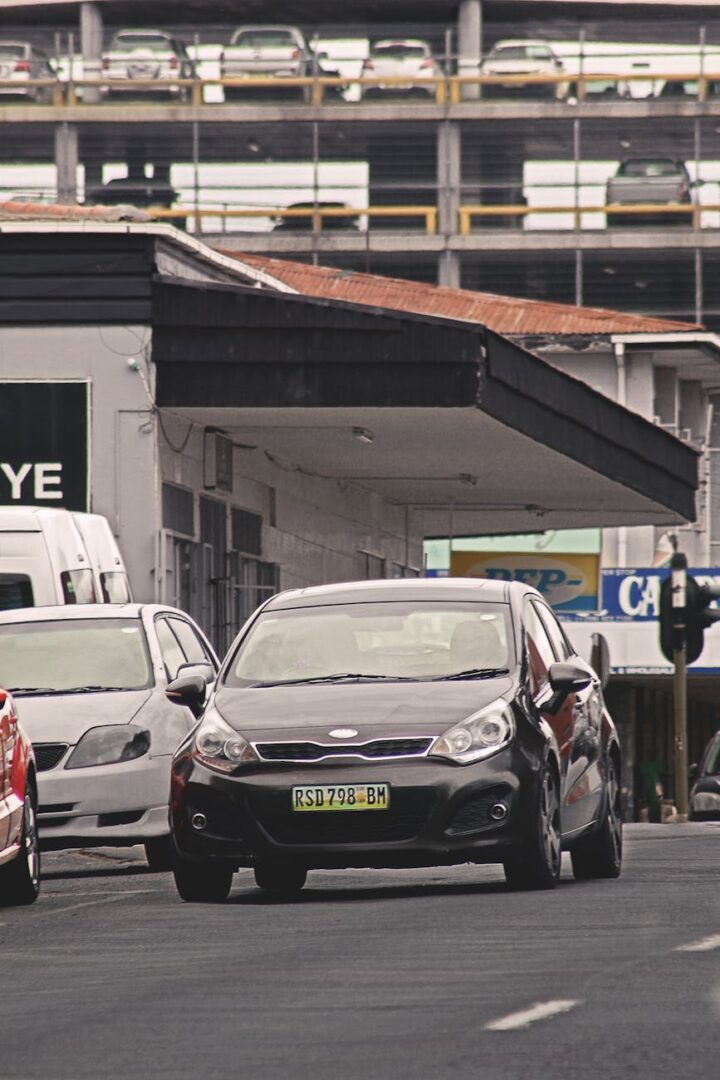 كراء السيارات في مطار محمد الخامس سعر يبدا من 200 درهم