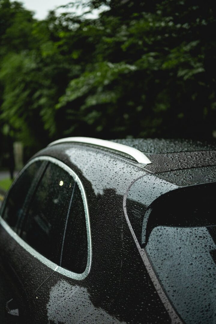 كراء السيارات في وجدة سعر ابتداء من 200 درهم